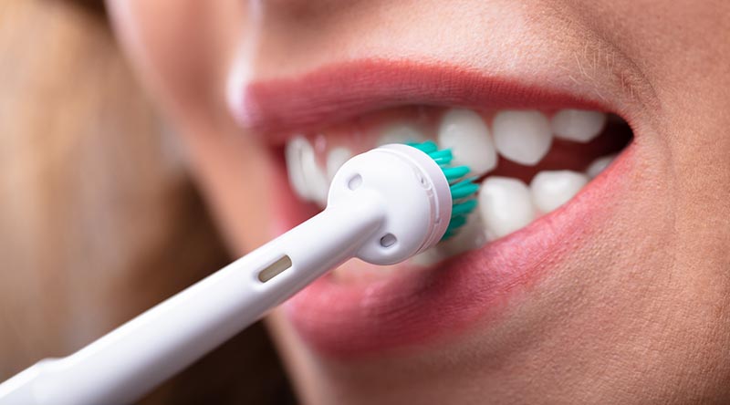Elektrische Zahnbürsten im Öko-Test: Welches Produkt überzeugt?
